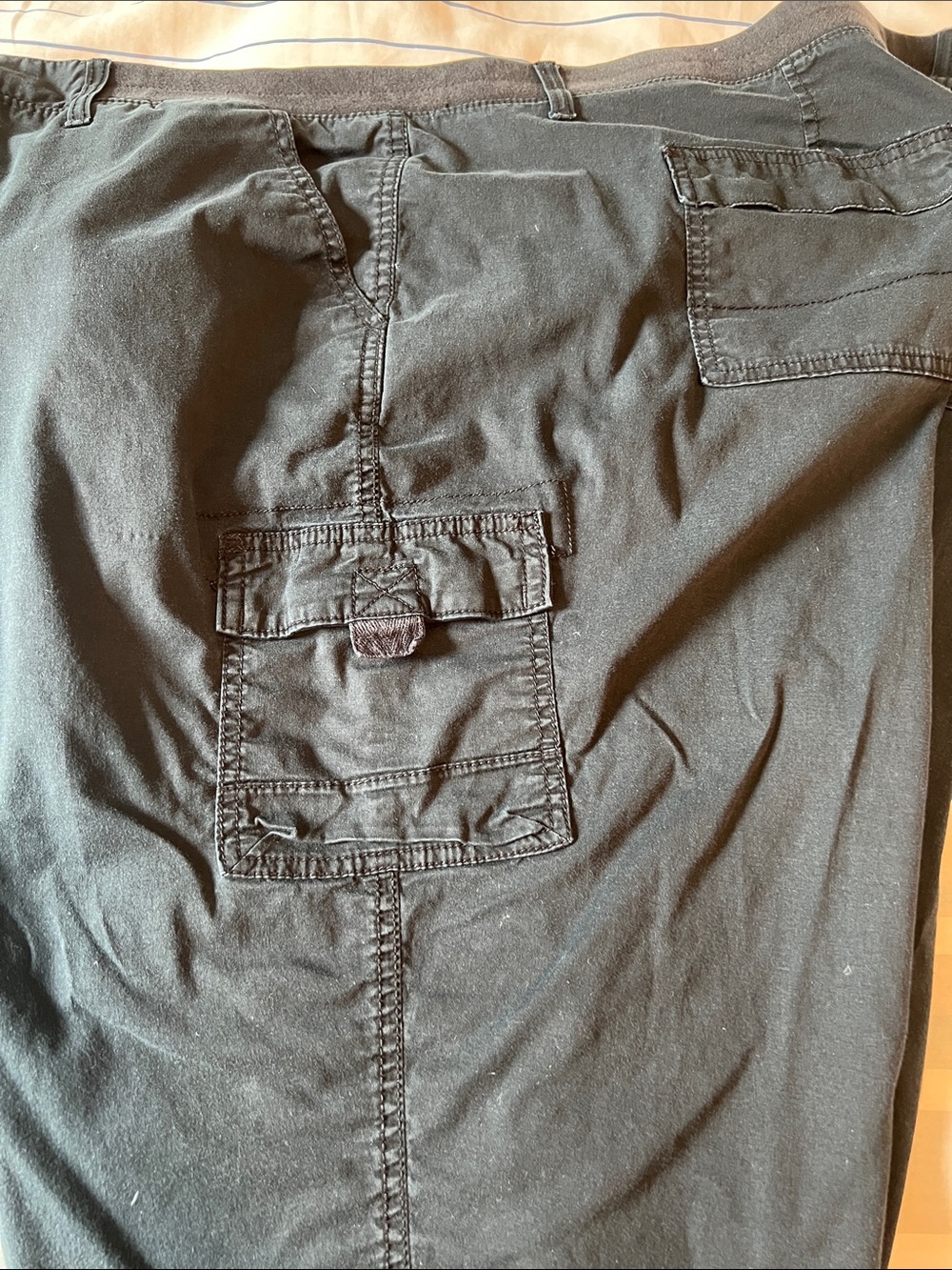 Sonoma Black Capris 24w